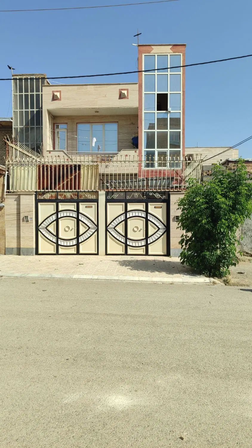 خانه دو طبقه شهرک فدک فاز یک بر خیابان