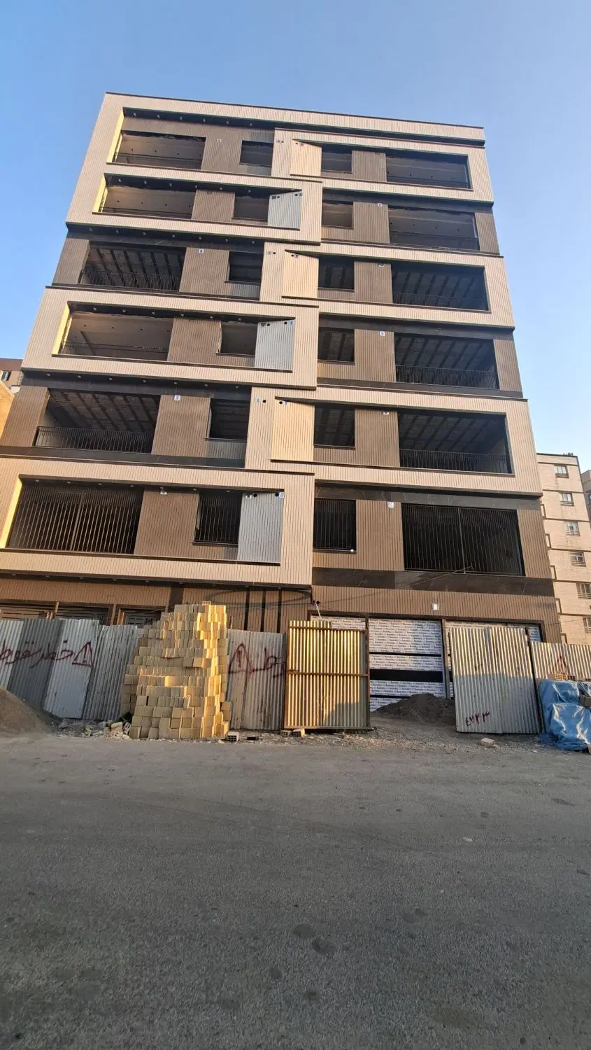 ۵۰ مترتجاری یکپارچه نوسازکلیدنخورده وآماده استفاده