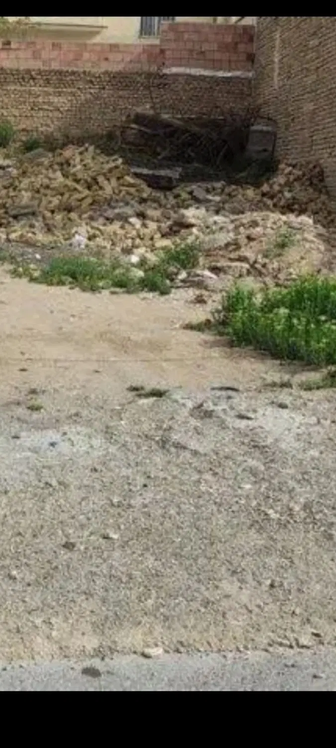 زمین مشارکتی ۱۰ در ۲۰ اسبستان