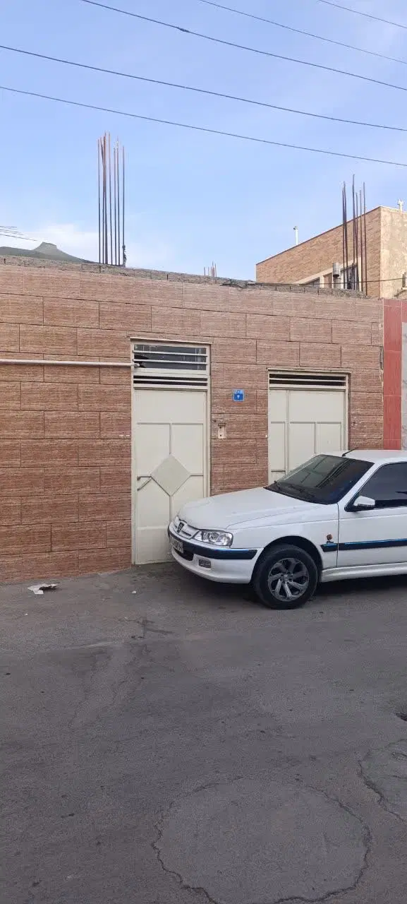 فروش منزل مسکونی ملک شهر