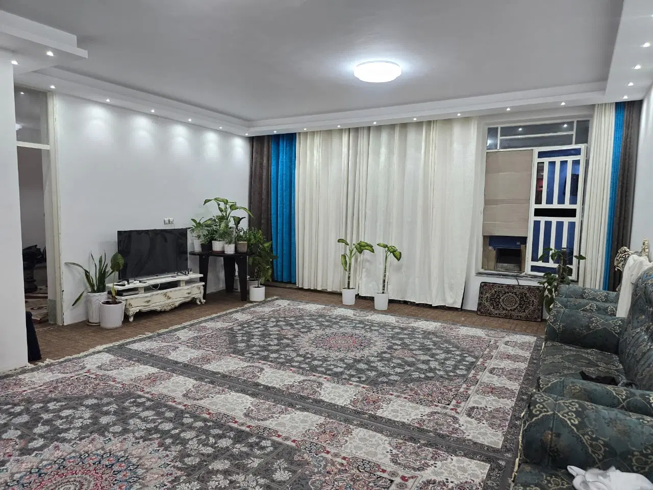 فروش آپارتمان دو خوابه ۱۰۳ متری سفیر شمالی رسالت