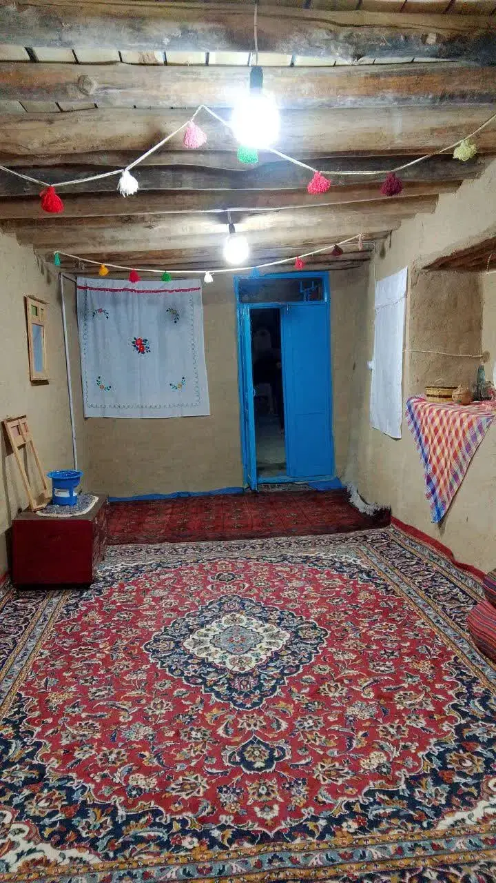 اقامتگاه بوم‌گردی دومان