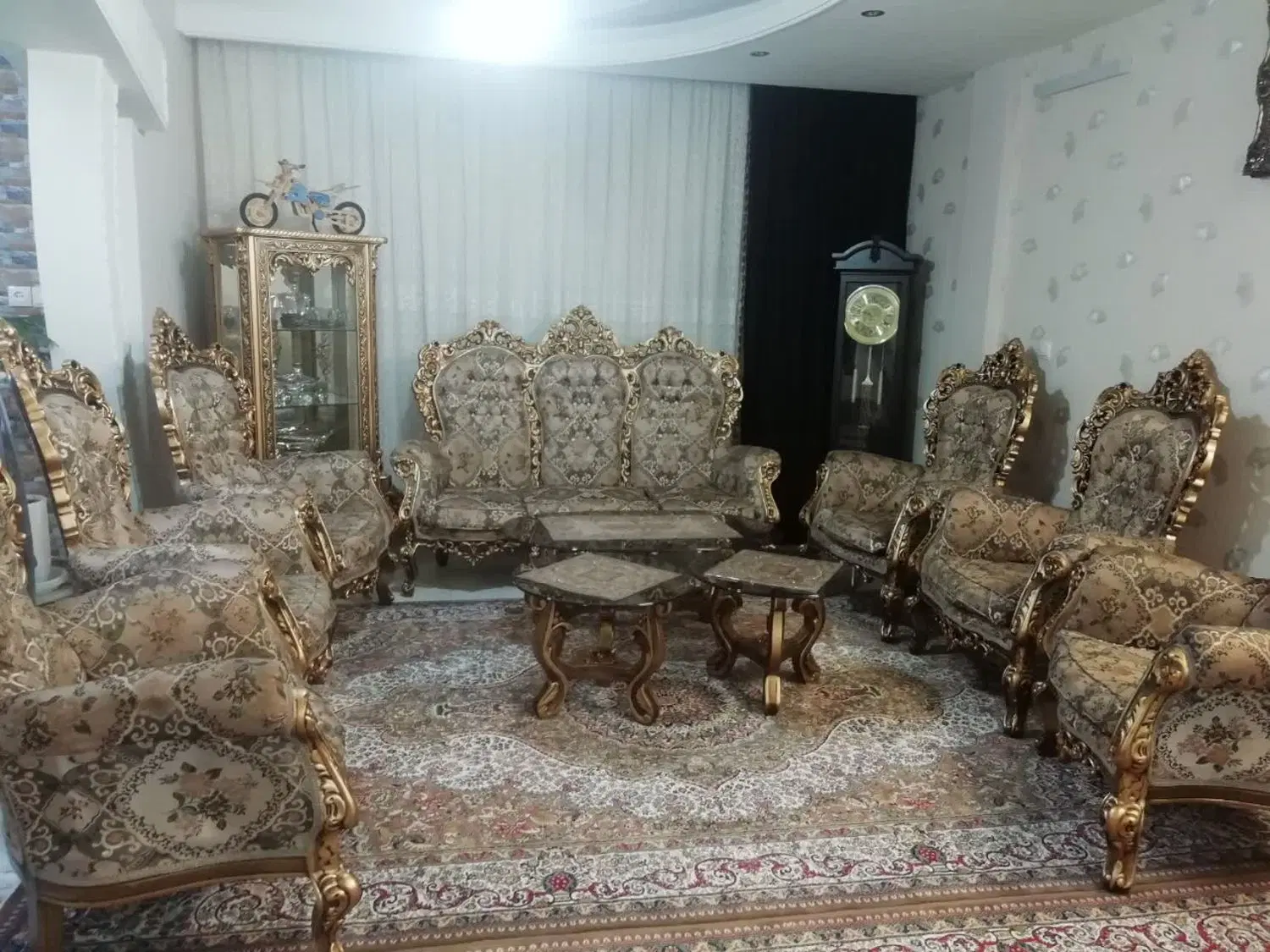 اپارتمان تک واحدی کلهری