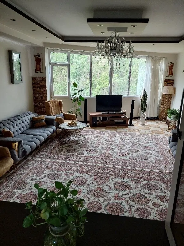 105 متری ، چمران