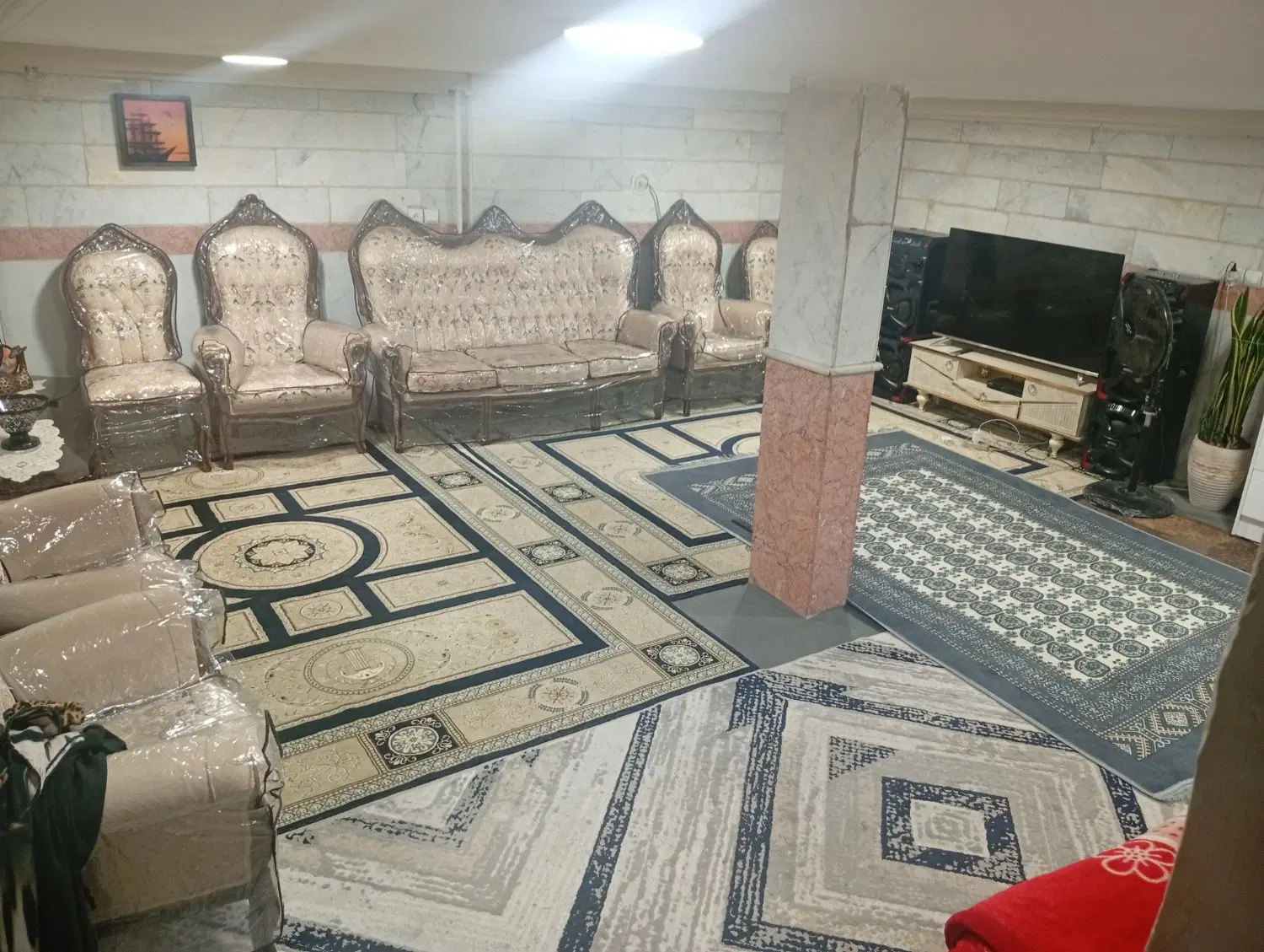 خانه دربست  قیمت مناسب با جا پارک نزدیک حرم