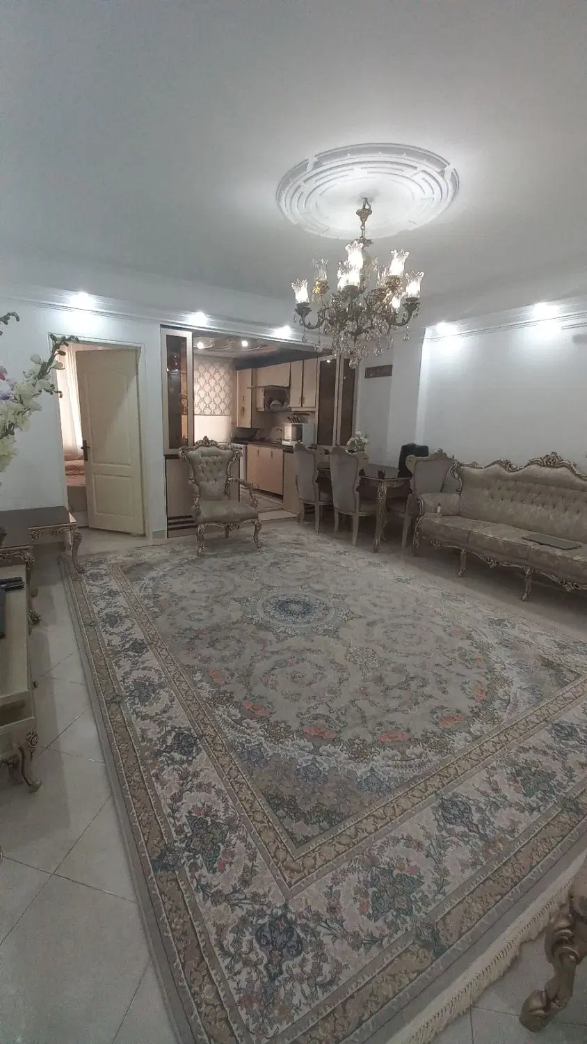 ۷۶ متر شمالی دو خواب با حیاط خلوت