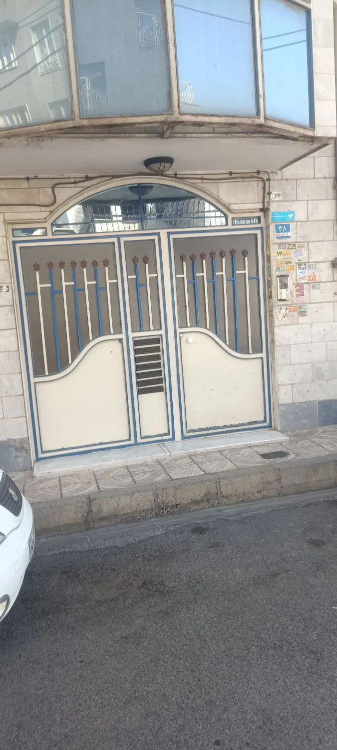 خونه رهن تختی کوچه یکم