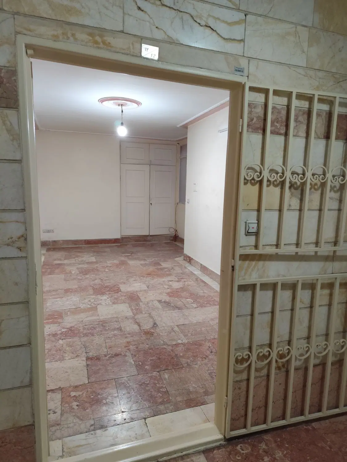 اجاره منزل ۶۰ متری ، دوخوابه ، نزدیک مترو وBRT