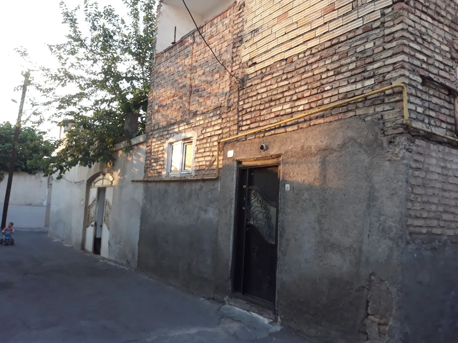 منجم حدادزاده ۱ دربند امام حسن