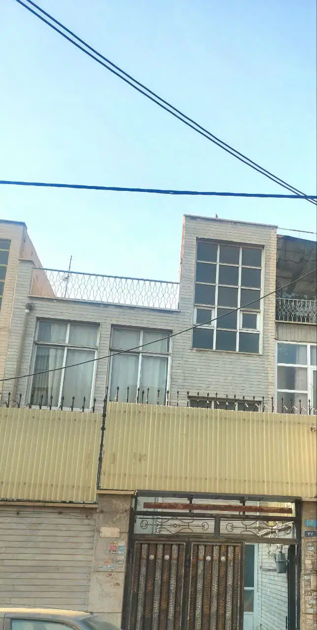 یک باب خانه مسکونی