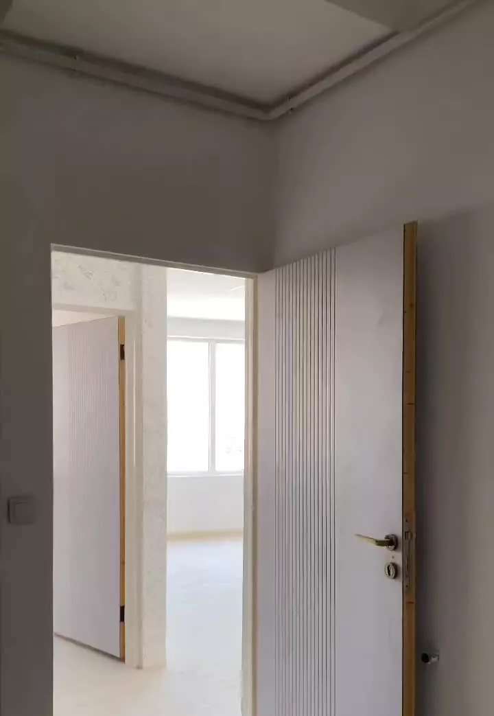 واحد۹۸ متری سر خیابان اصلی دوشان