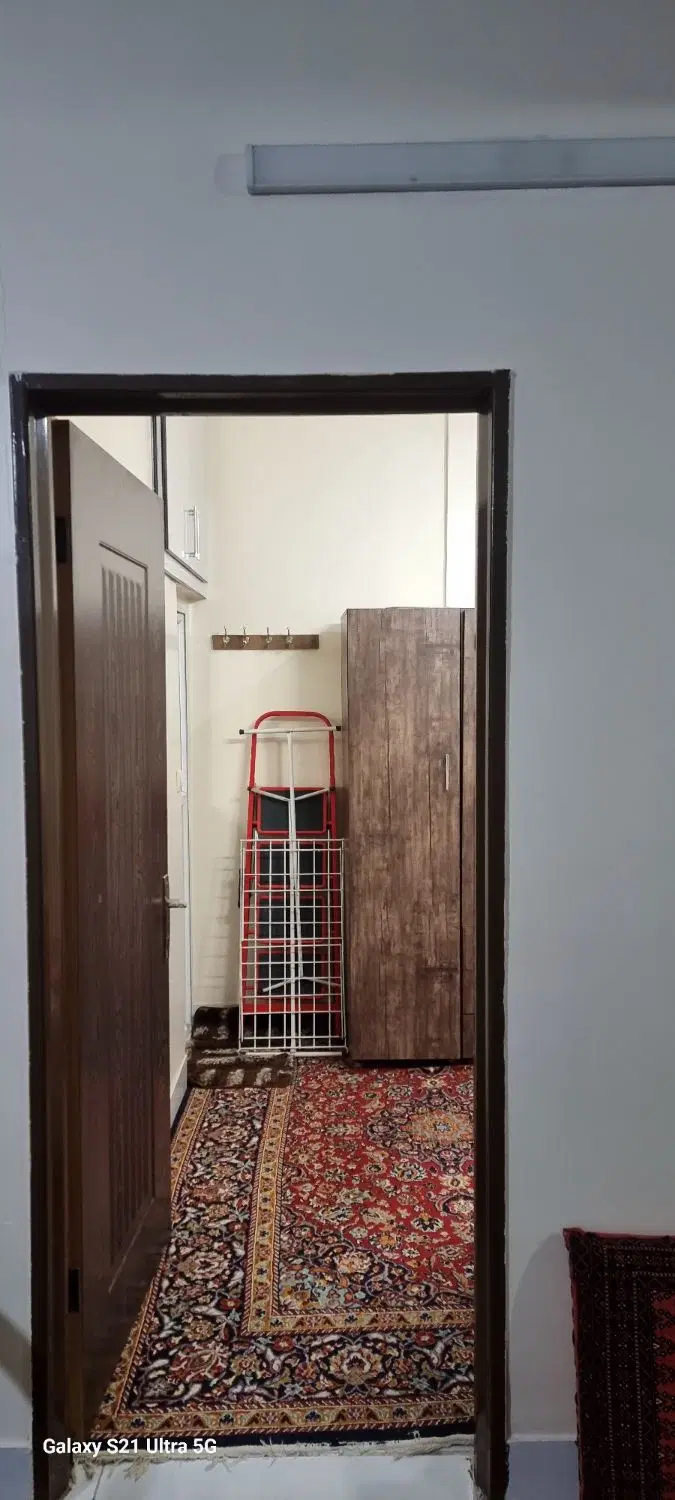 هم کف شیک و تمیز حدود ۷۰ متر