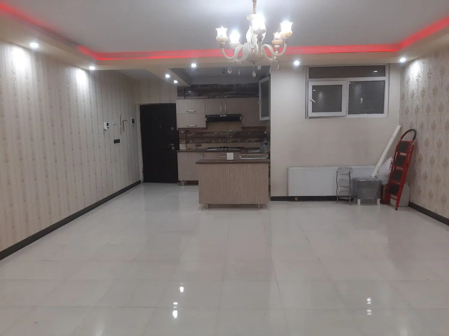 ۸۵ متر فول امکانات خیابان شیرود