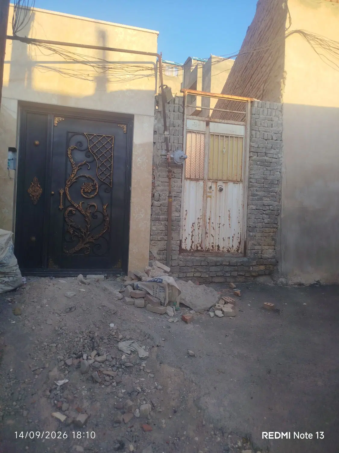 حیاط کلنگی فتح آباد