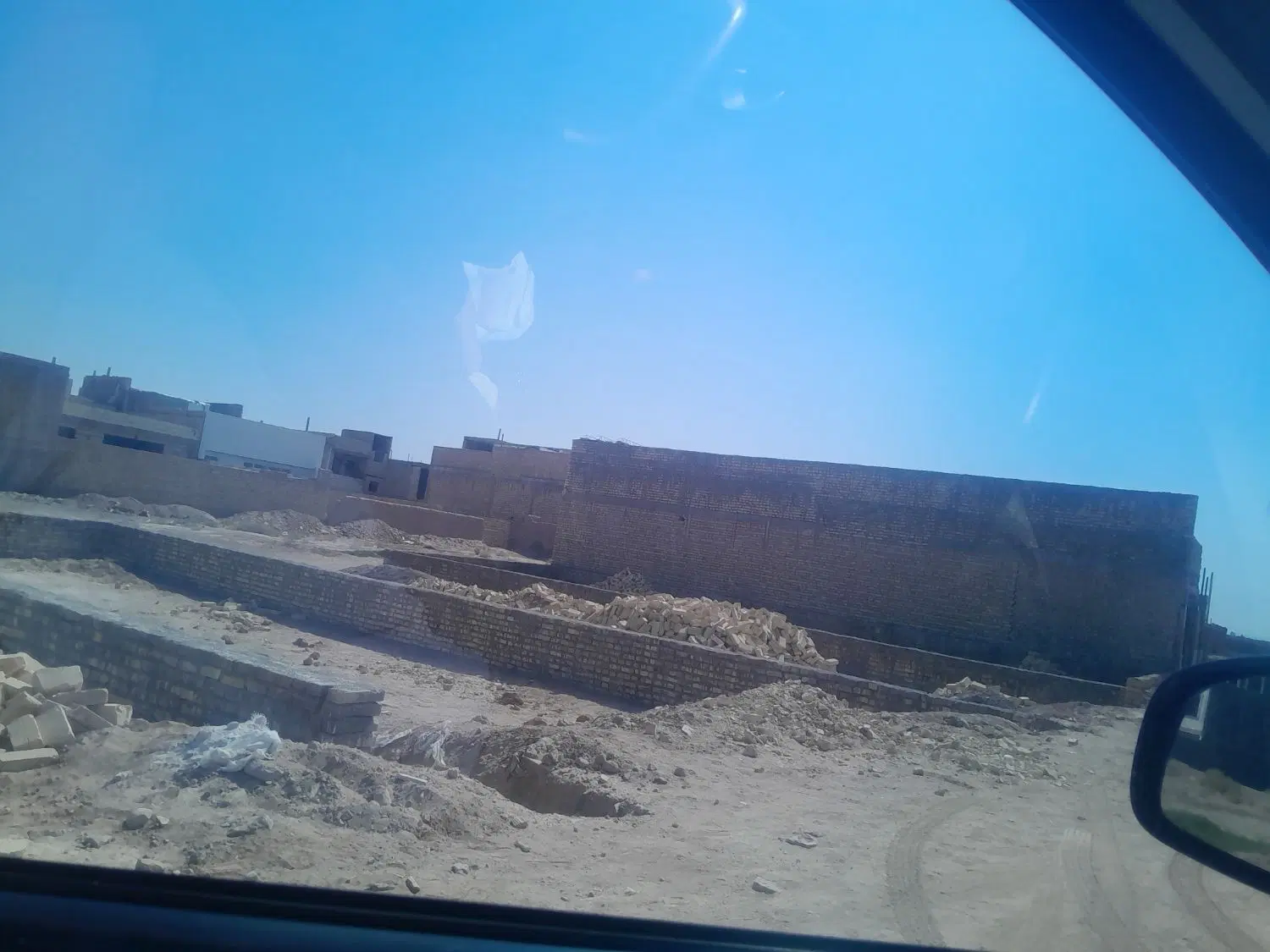 زمین دهنو