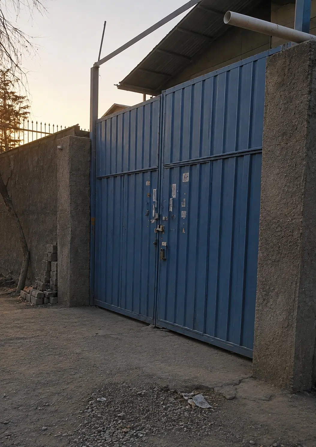 سوله کارگاه ۲۵۰ متر پاکدشت قشلاق حاجی آباد