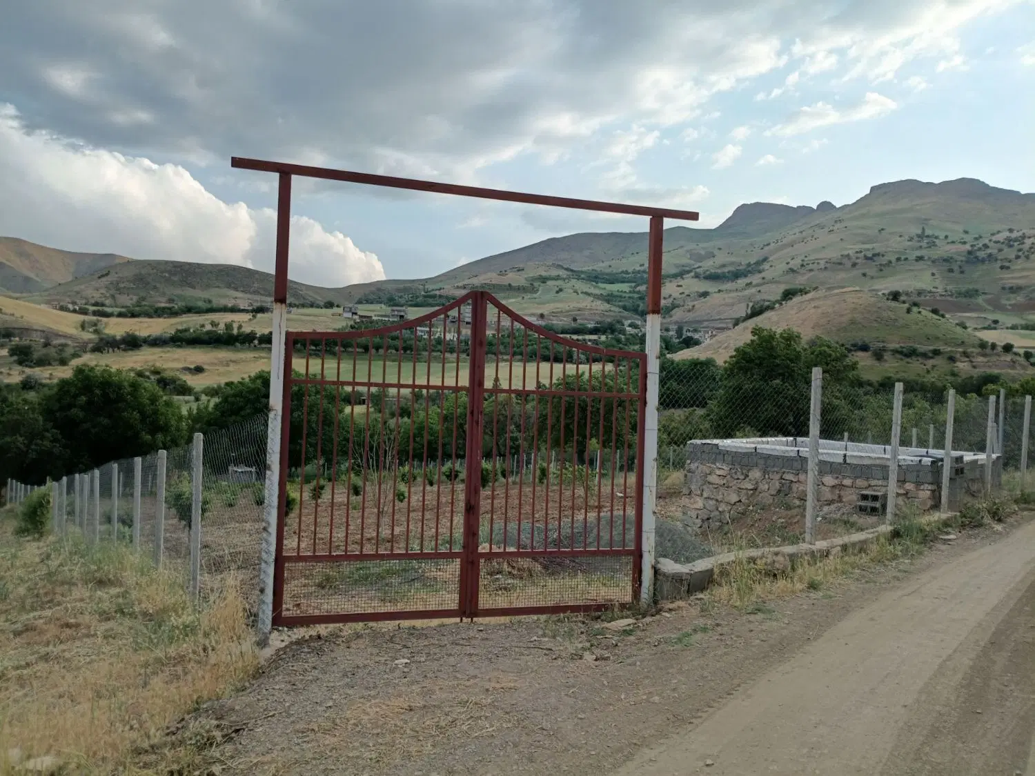 باغچه‌ویلایی 1850متر ، تک برگ، بهترین موقعیت