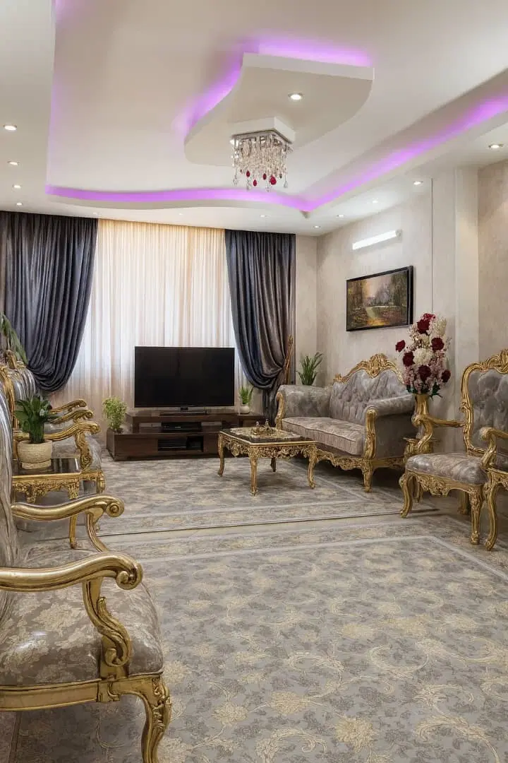 ۱۸۰ متر  خ جامی