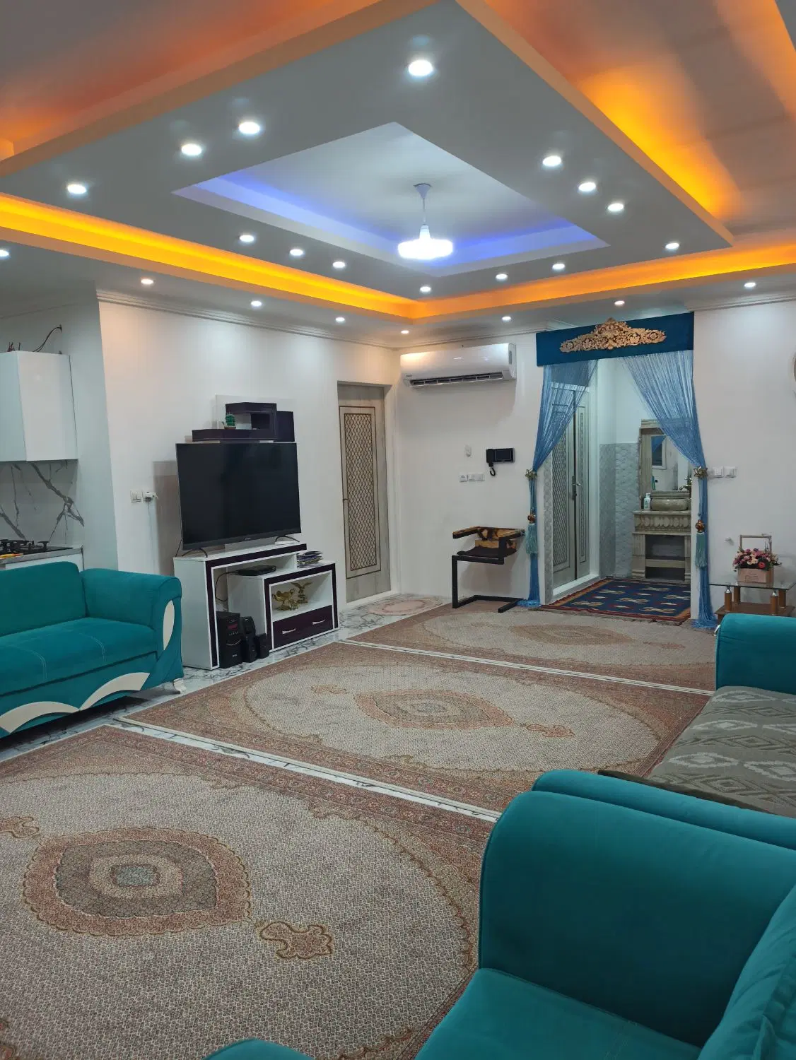ساختمان دو طبقه اول شهید کلانتری