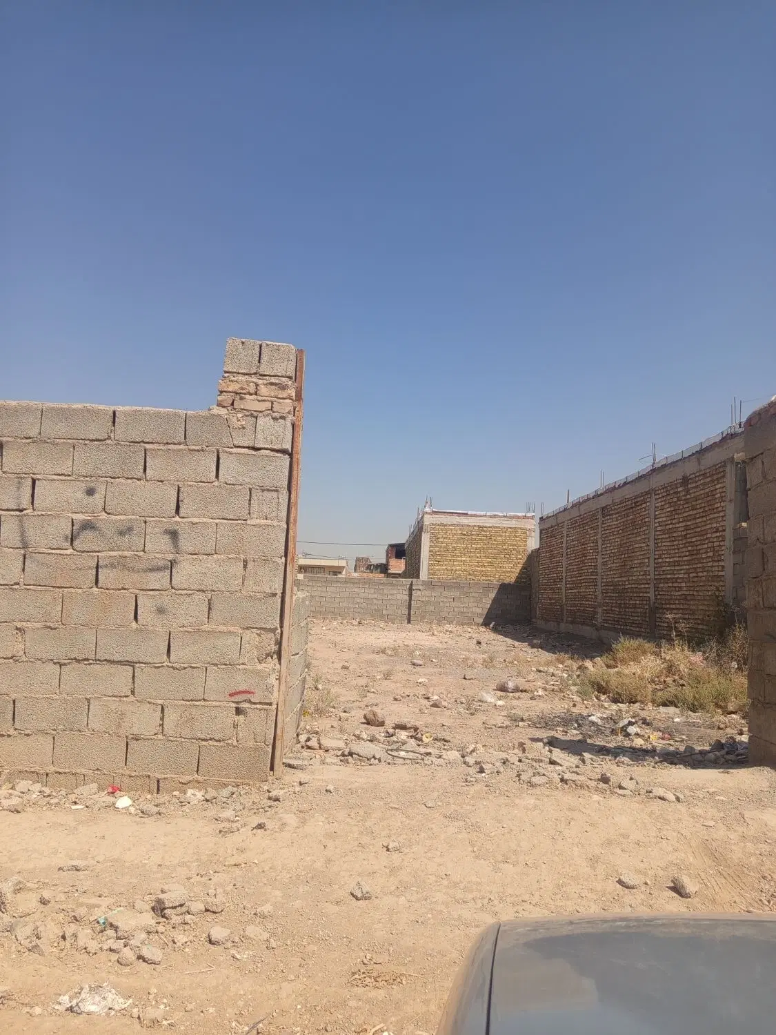 زمین مسکونی