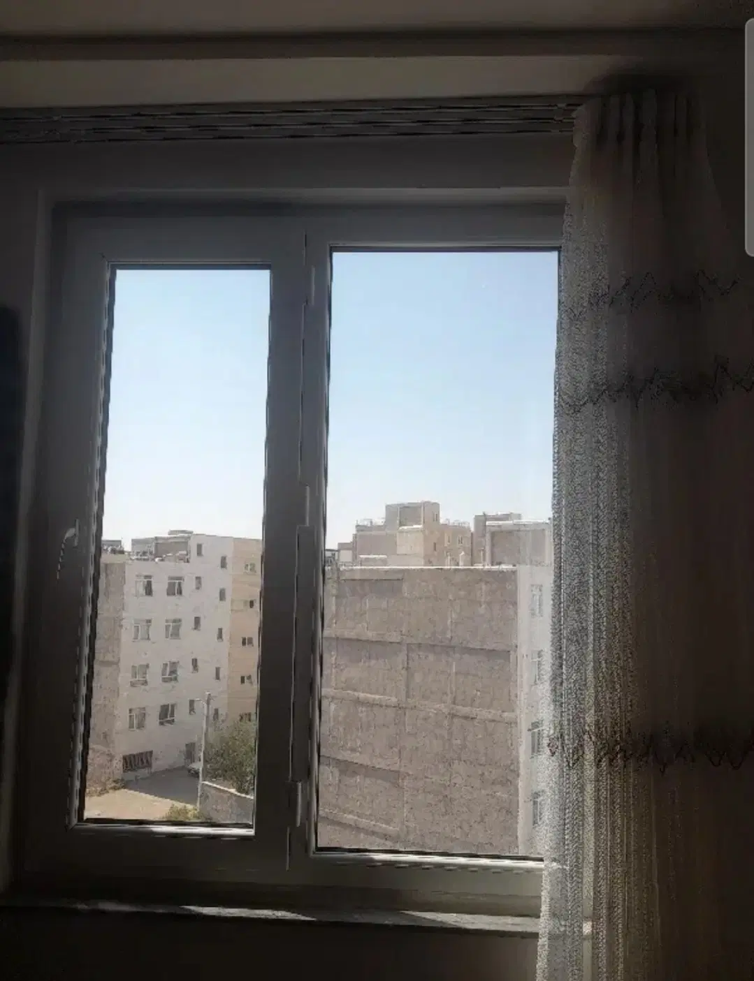 واحد در بر ۱۸ متری رامین