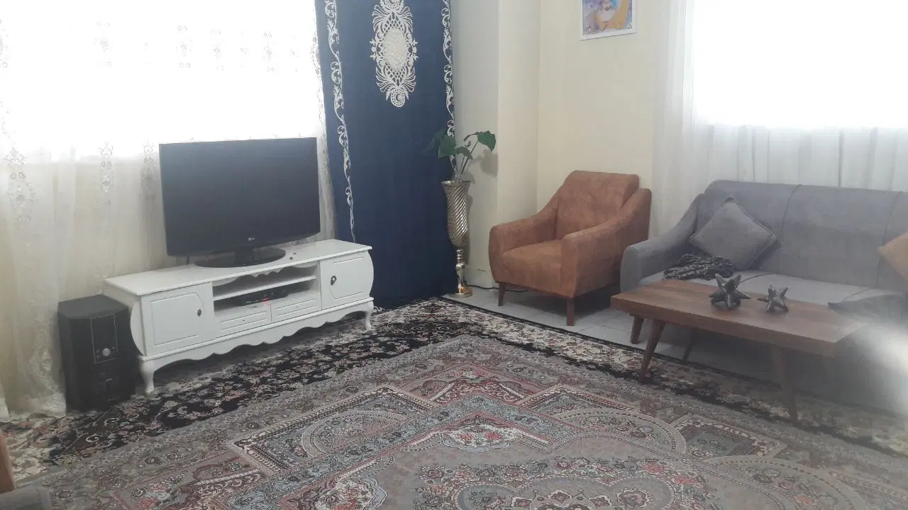 خانه۶۰متری باپشت بام