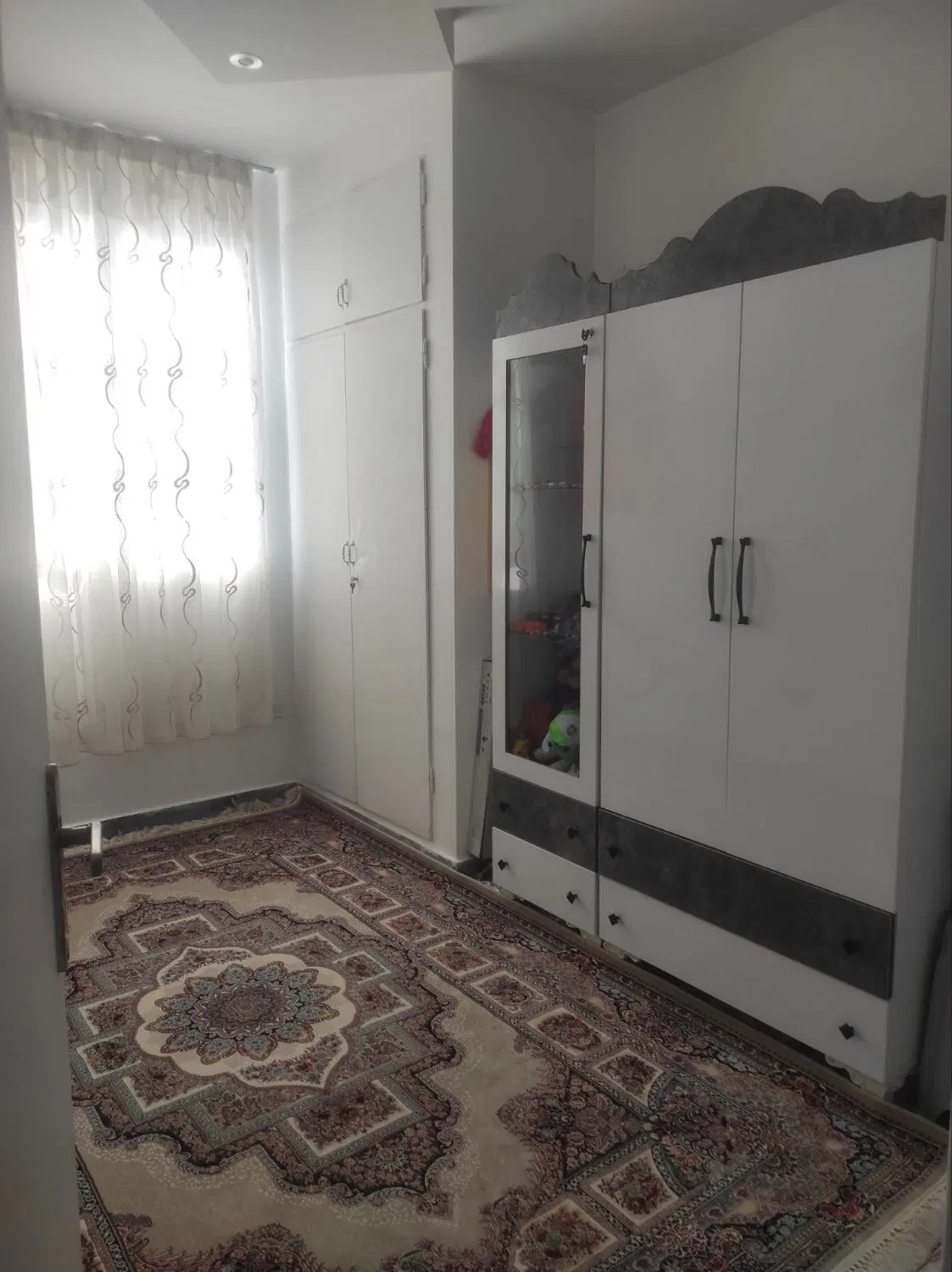 ۵۰متر طبقه۲ با پارکینگ اختصاصی