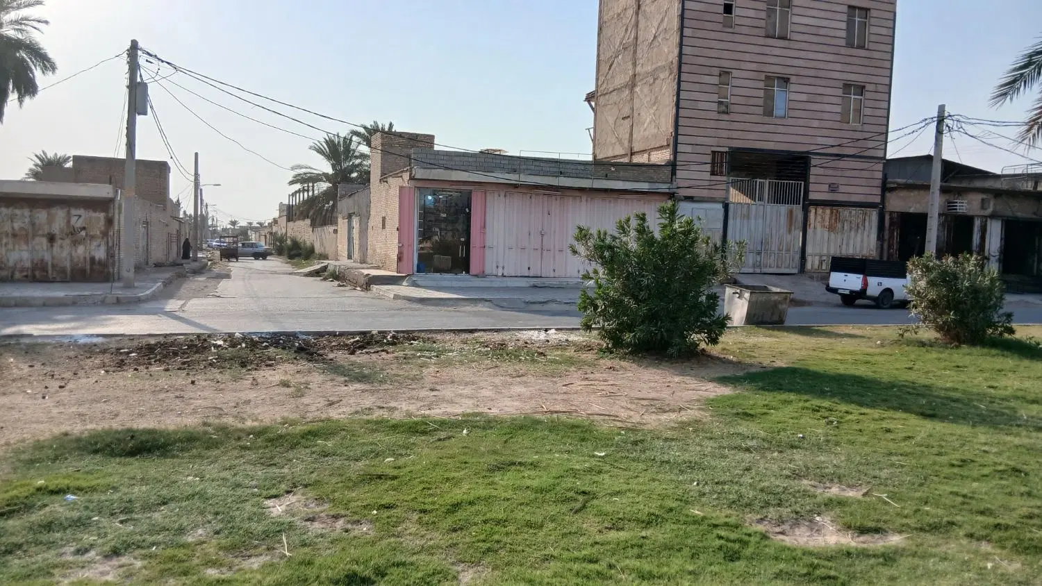 228 متر تجاری در اتوبان کوت عبداله