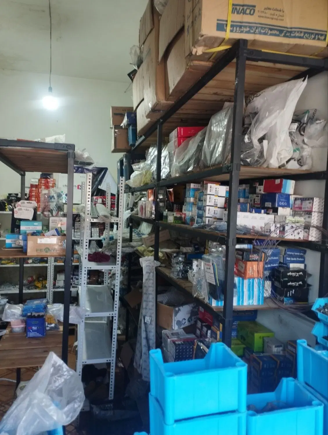 فروش لوازم یدکی بصورت کلی و اجاره مغازه