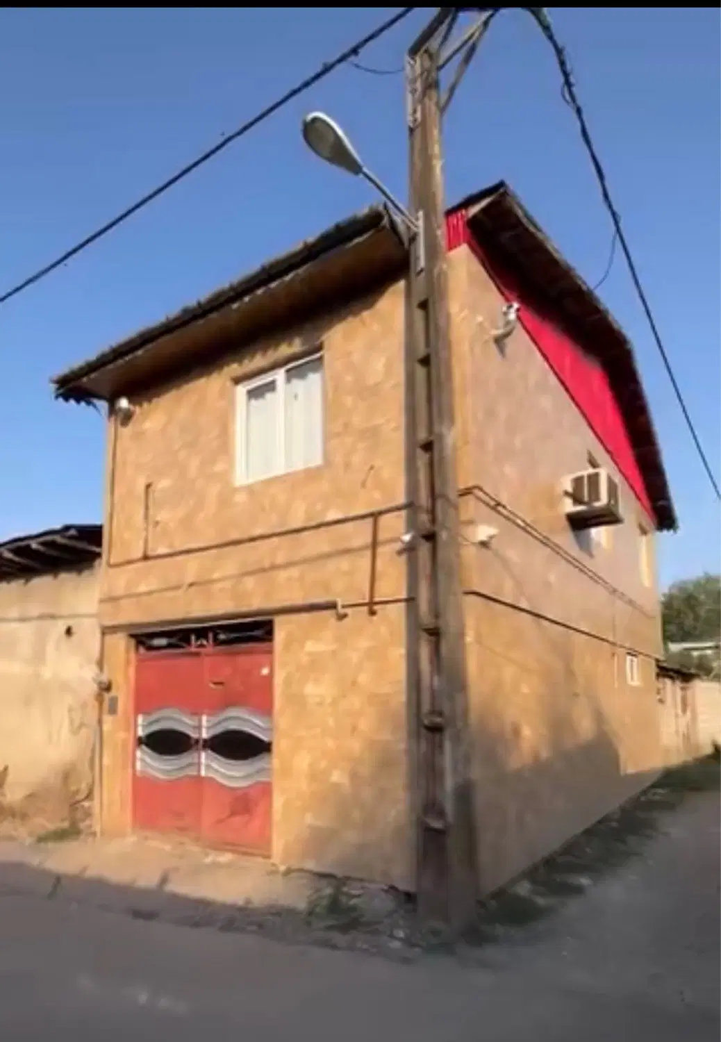 فروش طبقه ۶۵ متری عرصه عیان