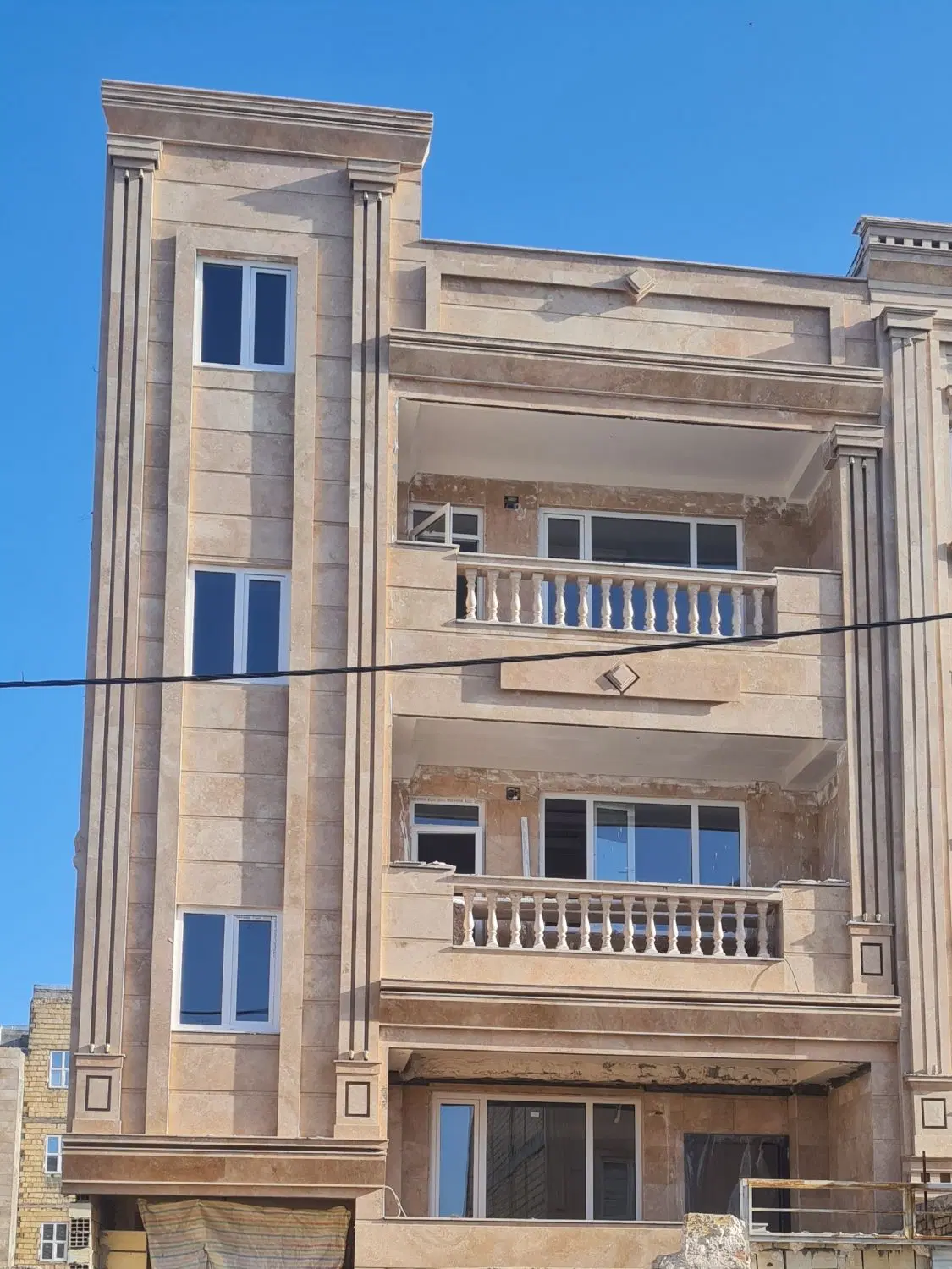 نانوایان فاز۳ خیابان۱۴ متری ۱۳۰ متر