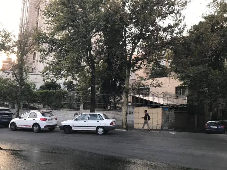 ۴۰۰متر کلنگی فرمانیه لوکیشن خاص (کلید در اختیار)