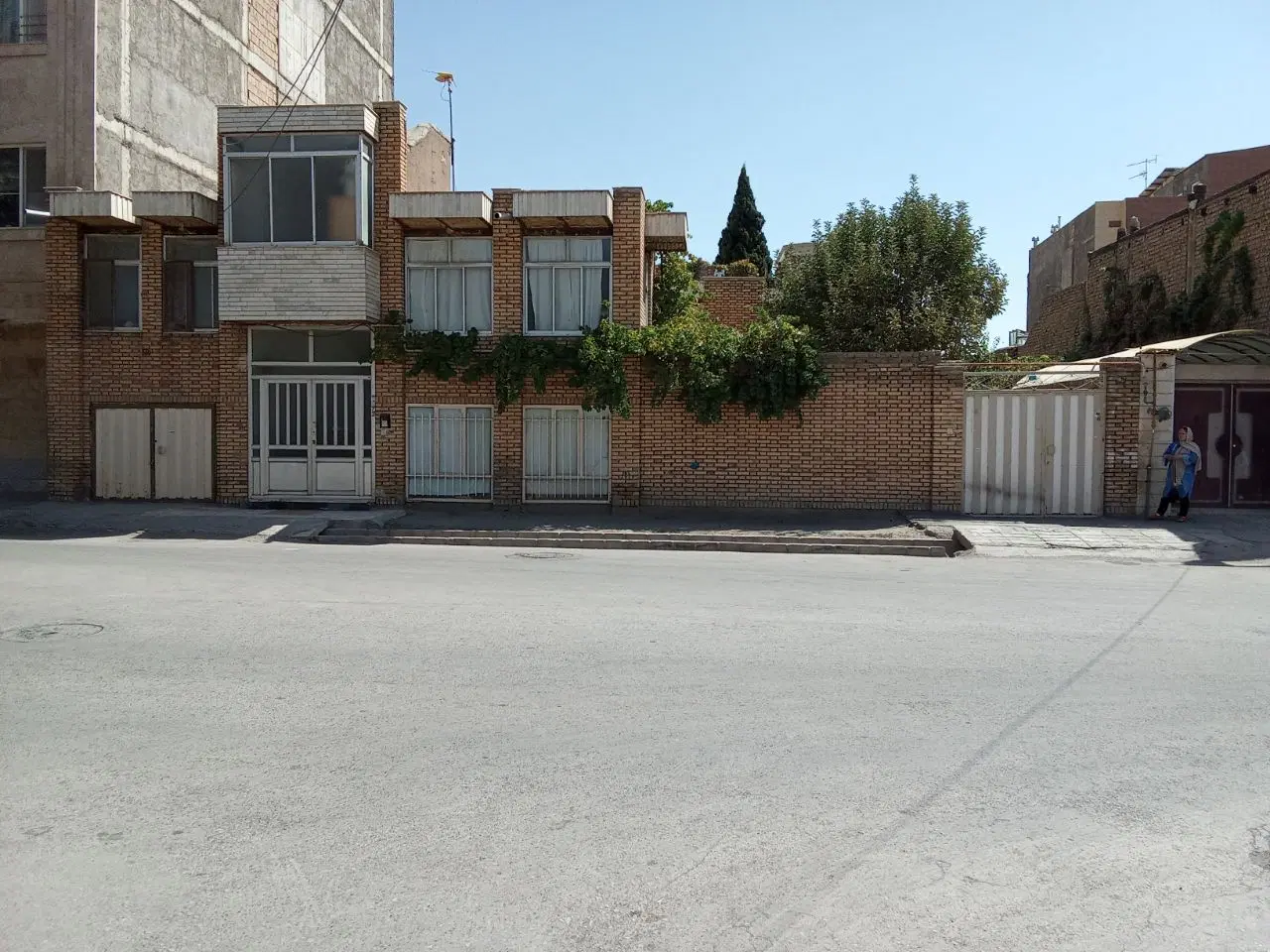 خانه ویلایی فروشی در آیت جنوبی