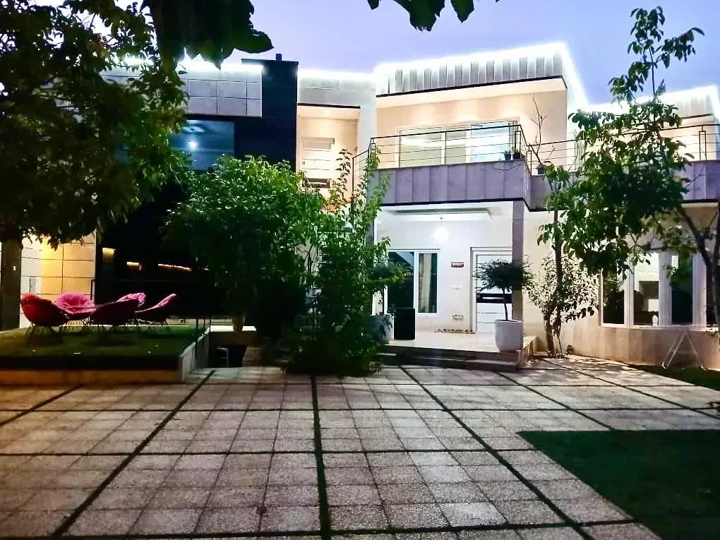 باغ آب گرم سرچشمه گویم