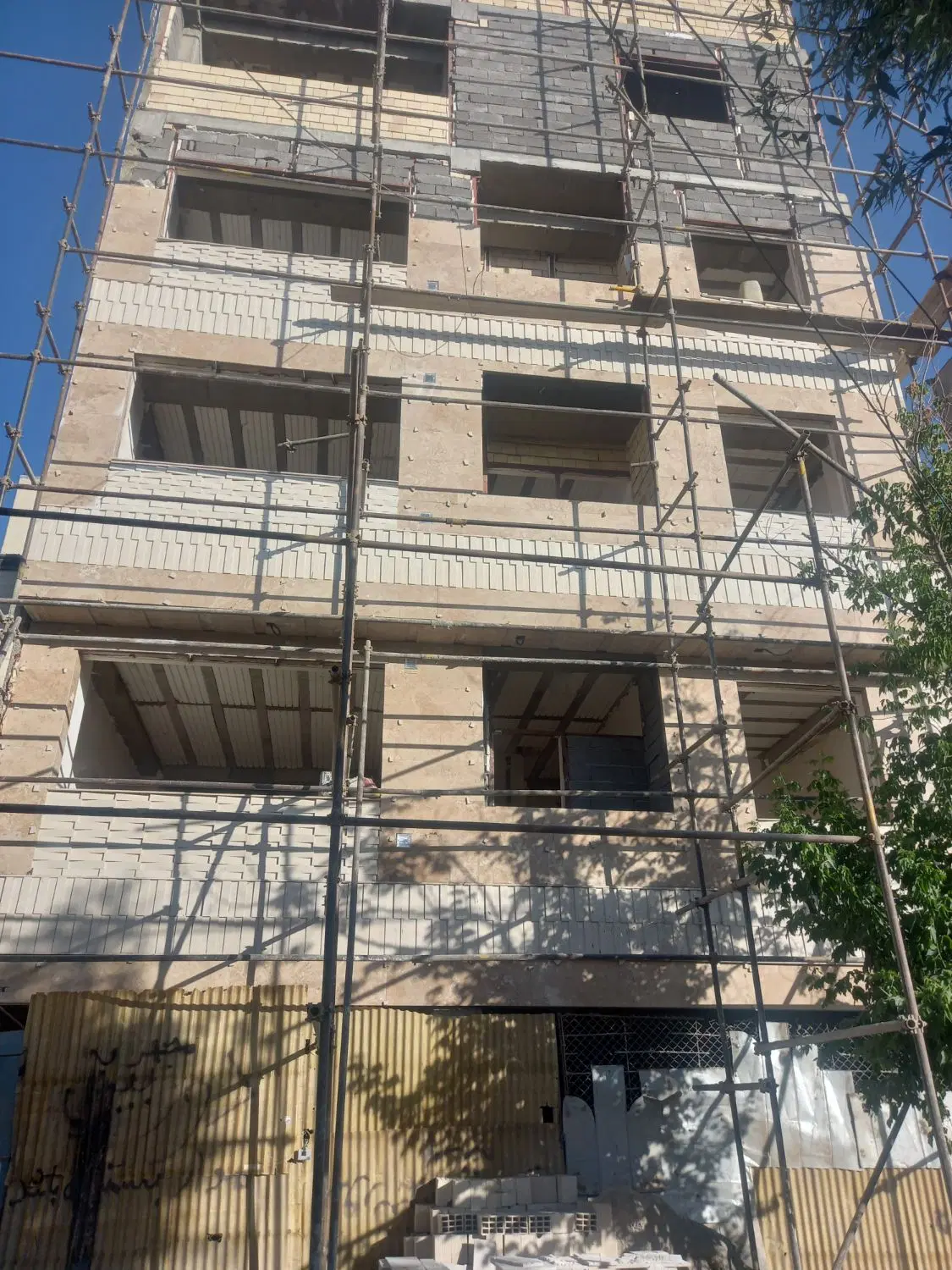 اپارتمان تک واحدی مدنی