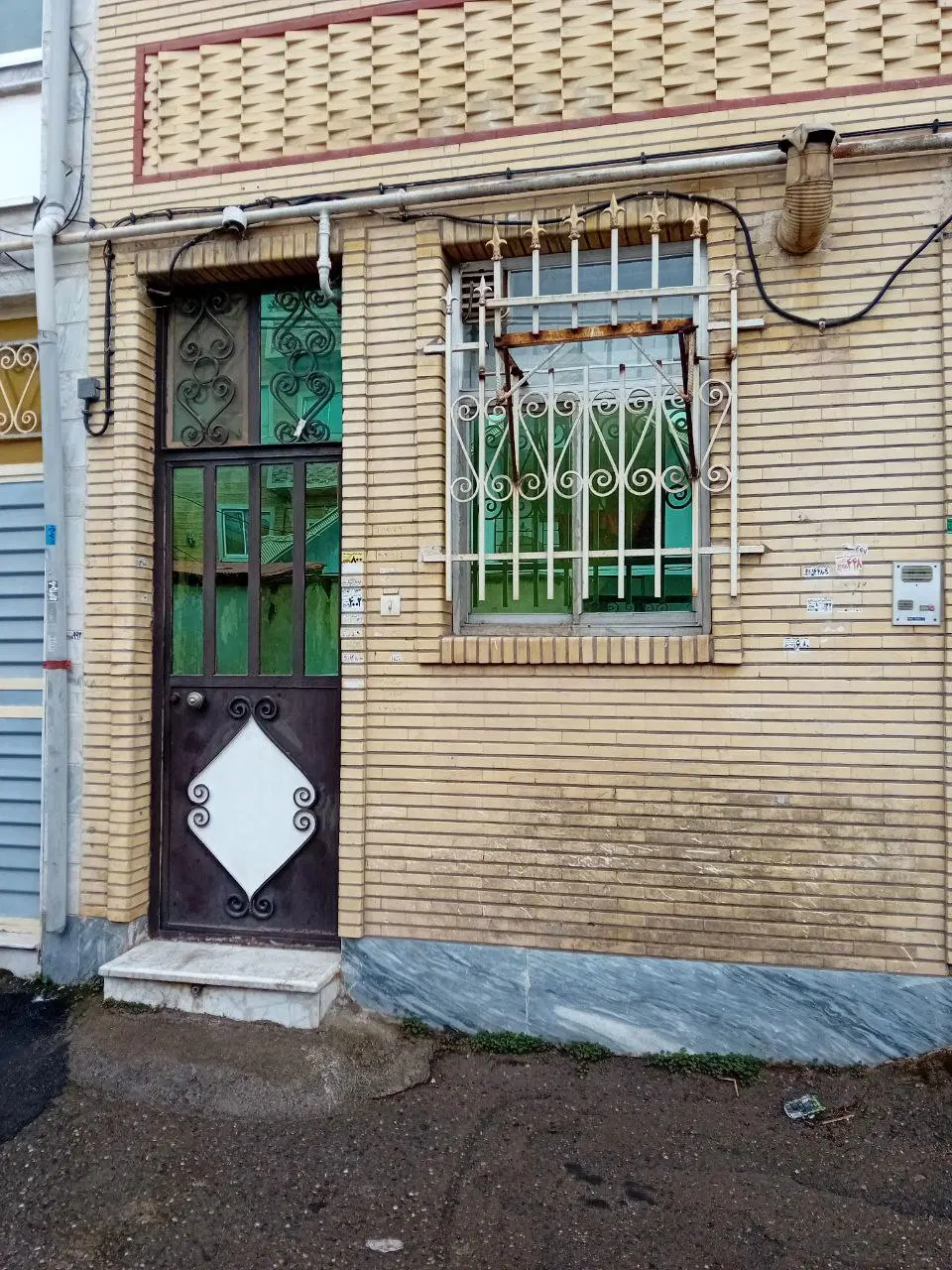 سوییت عاشوری خیابان امام