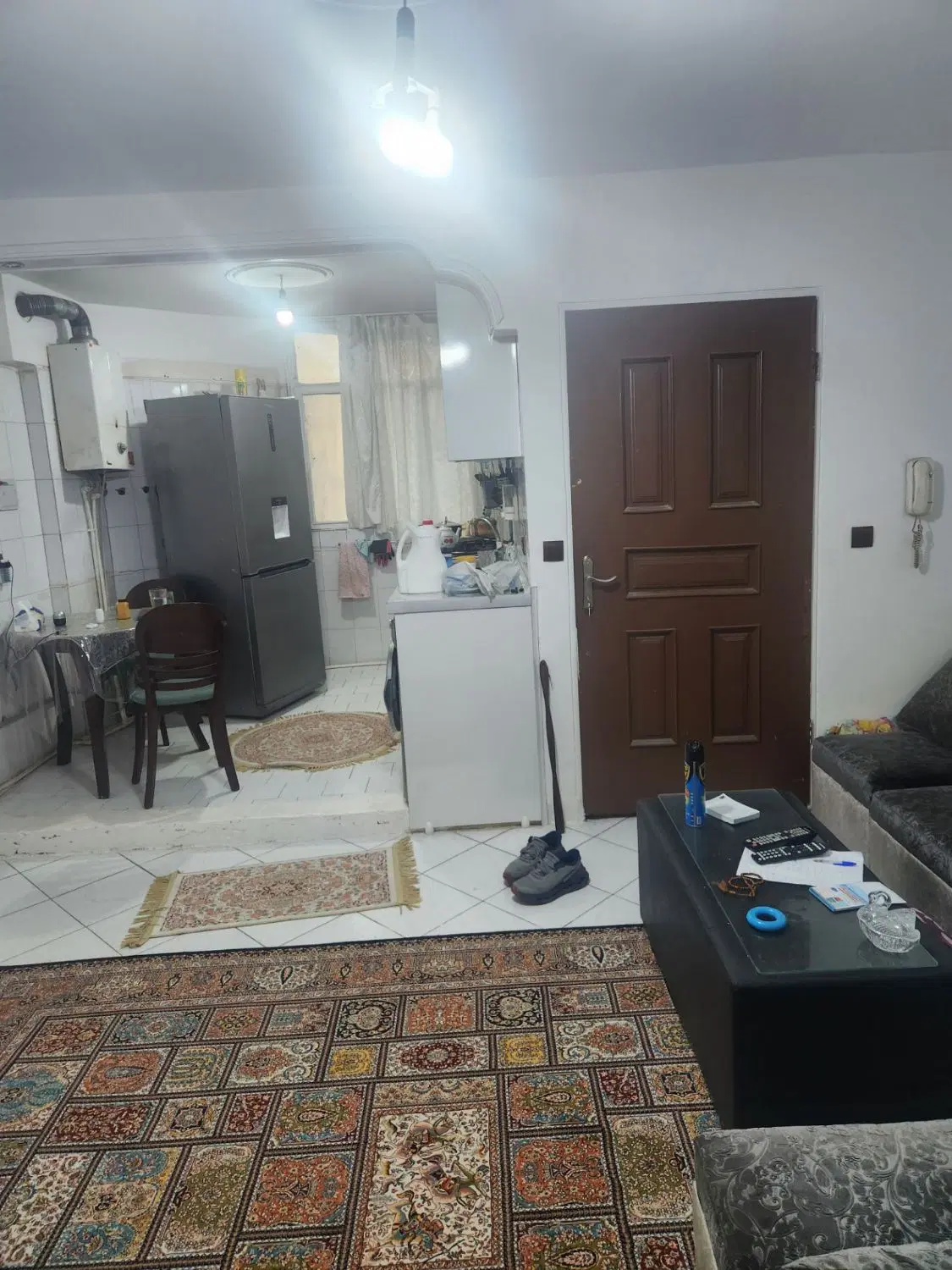 املاک جیحون.هاشمی49متر.پارکینگ.آسانسور