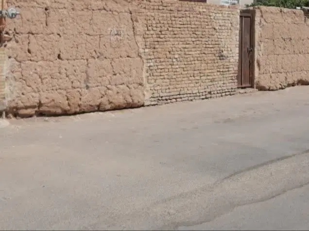 زمین فروشی