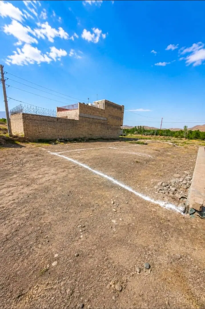 زمین با موقعیت عالی برای سرمایه گذاری