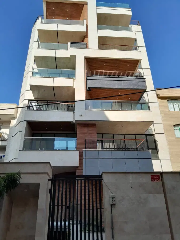 آپارتمان ۱۶۵ متری نوساز ۲ پارکینگ سندی