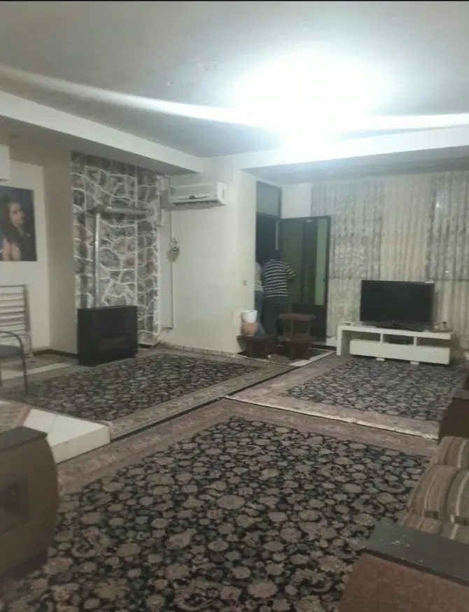 مومیوندشهرک شقایق فروش‌۹۰متر طبقه ۴کاسبی ۳_۱۰۰