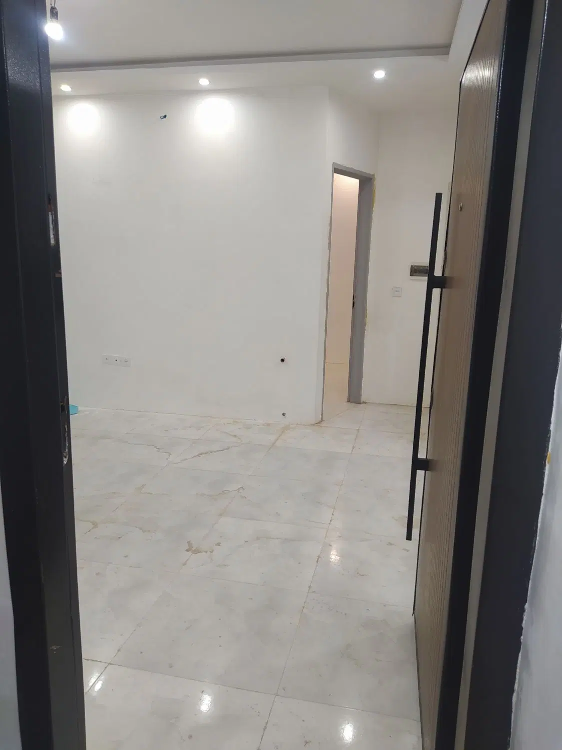 آپارتمان صفر_مطهری شمالی_کریمی 30