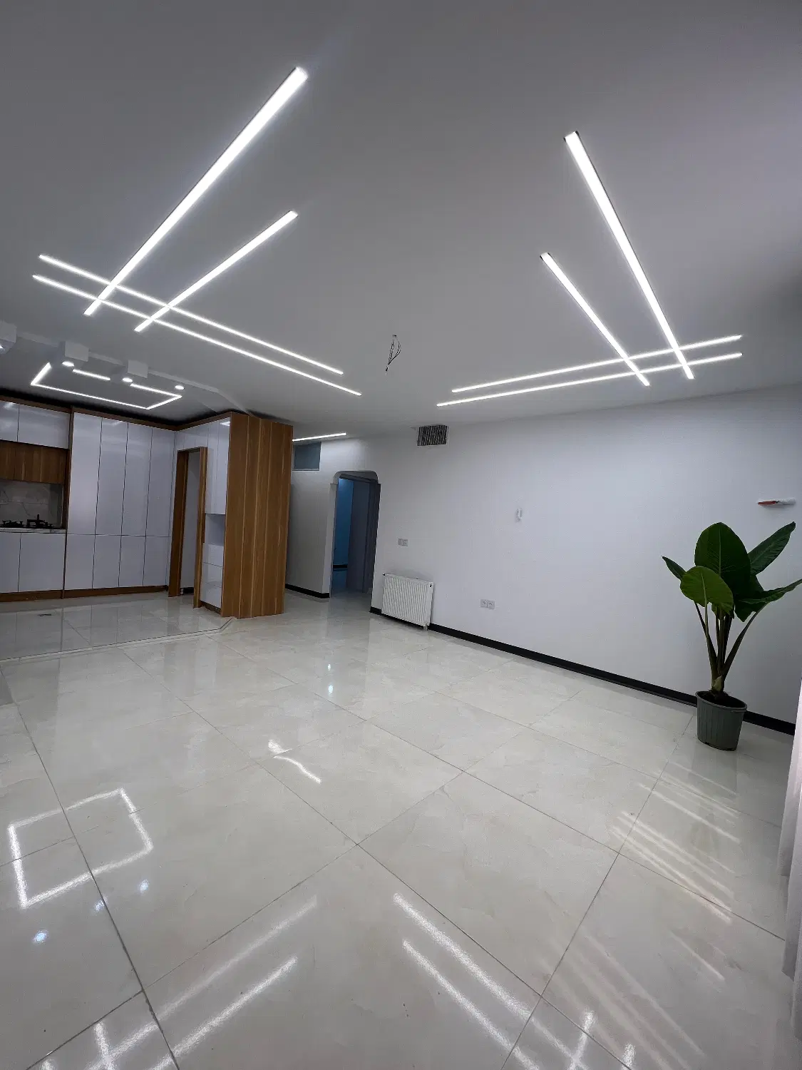 ۷۵ متر پارکینگ دار