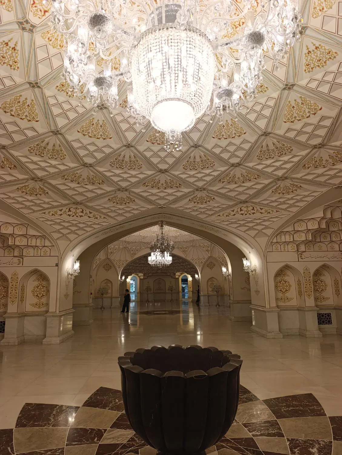 معاوضه زمین410متری شیراز_ صدرا_ فاز دو_ اماده ساخت