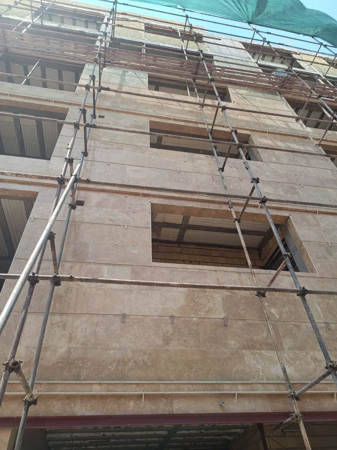 آپارتمان سه خوابه ارج