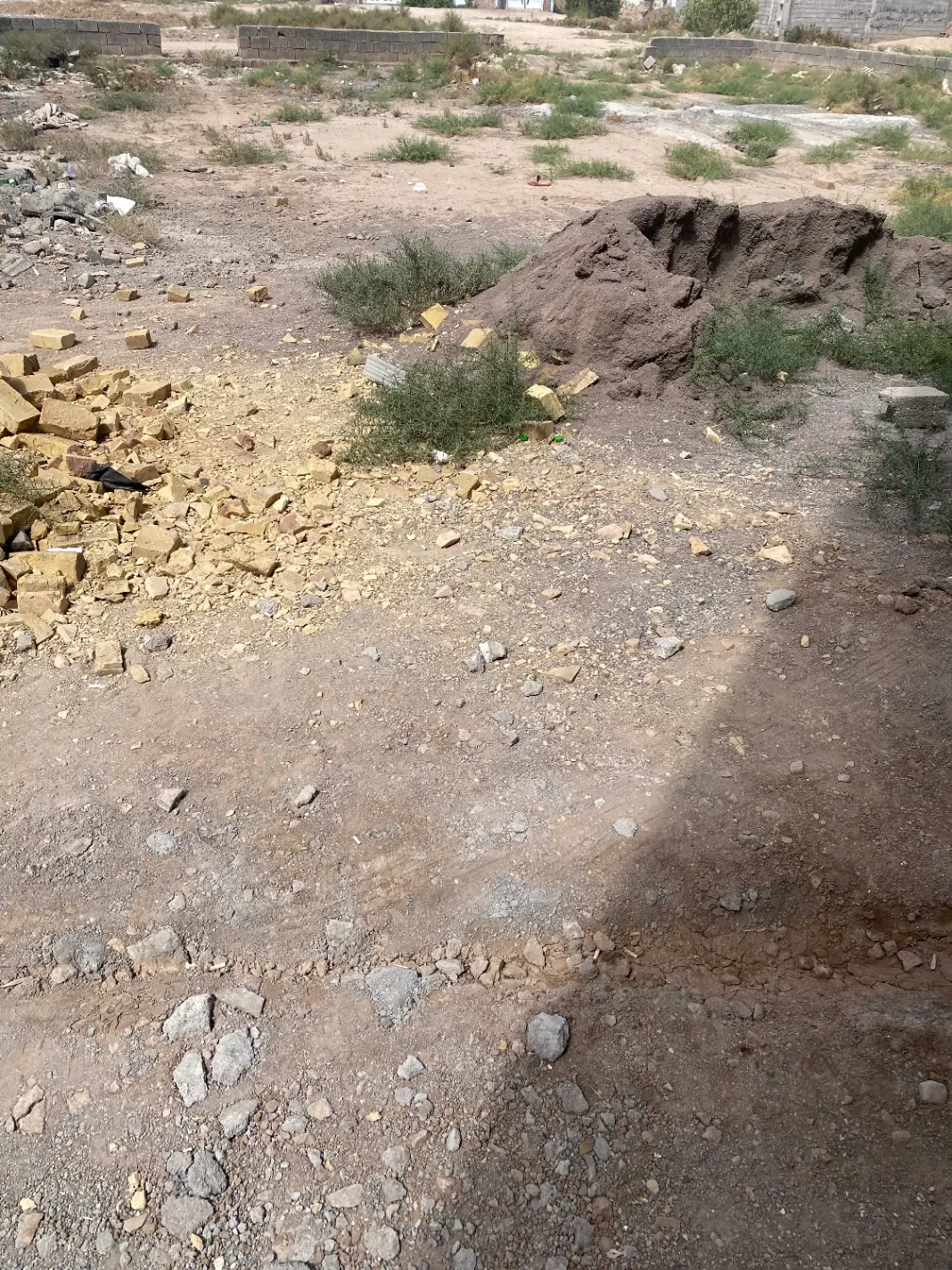 زمین مسکونی ۱۷۵متری واقع در ذعفرانیه