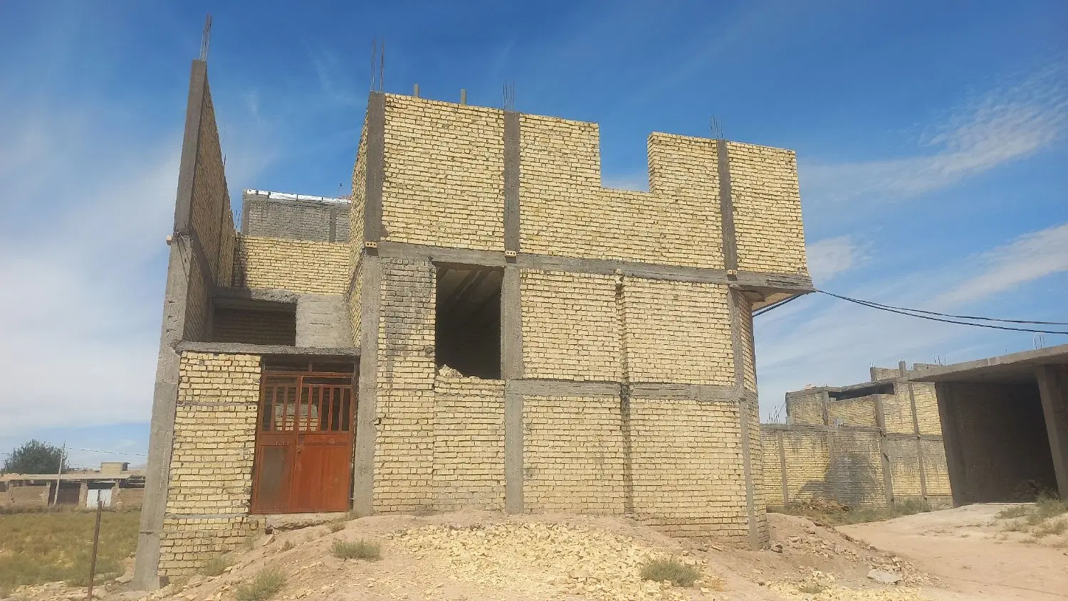 اسکلت جرسقان سر دونبش