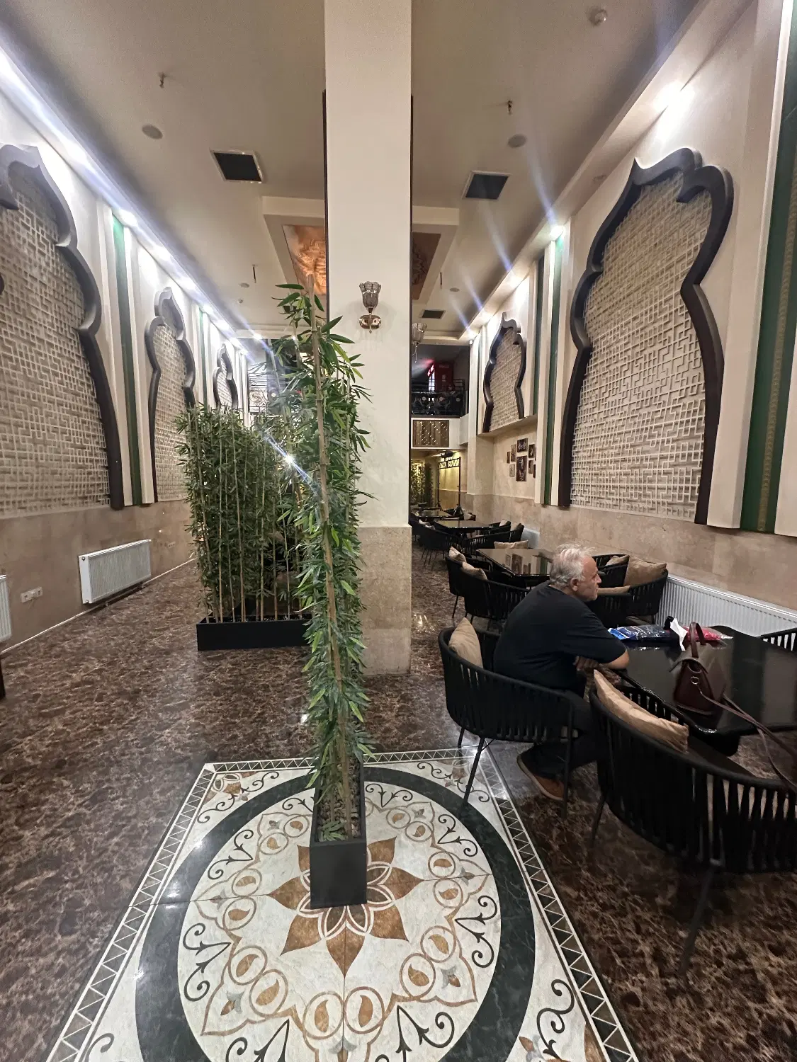 اجاره یا شراکت کافه رستوران با وسایل