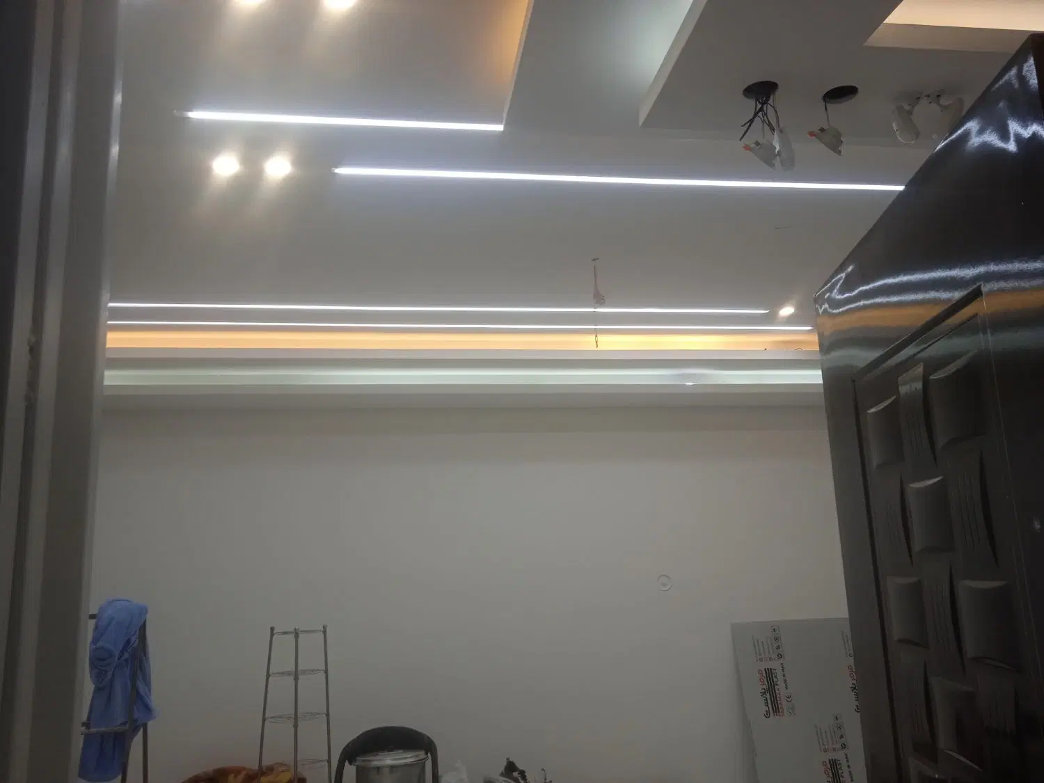 خانه حکمت اباد 110متری