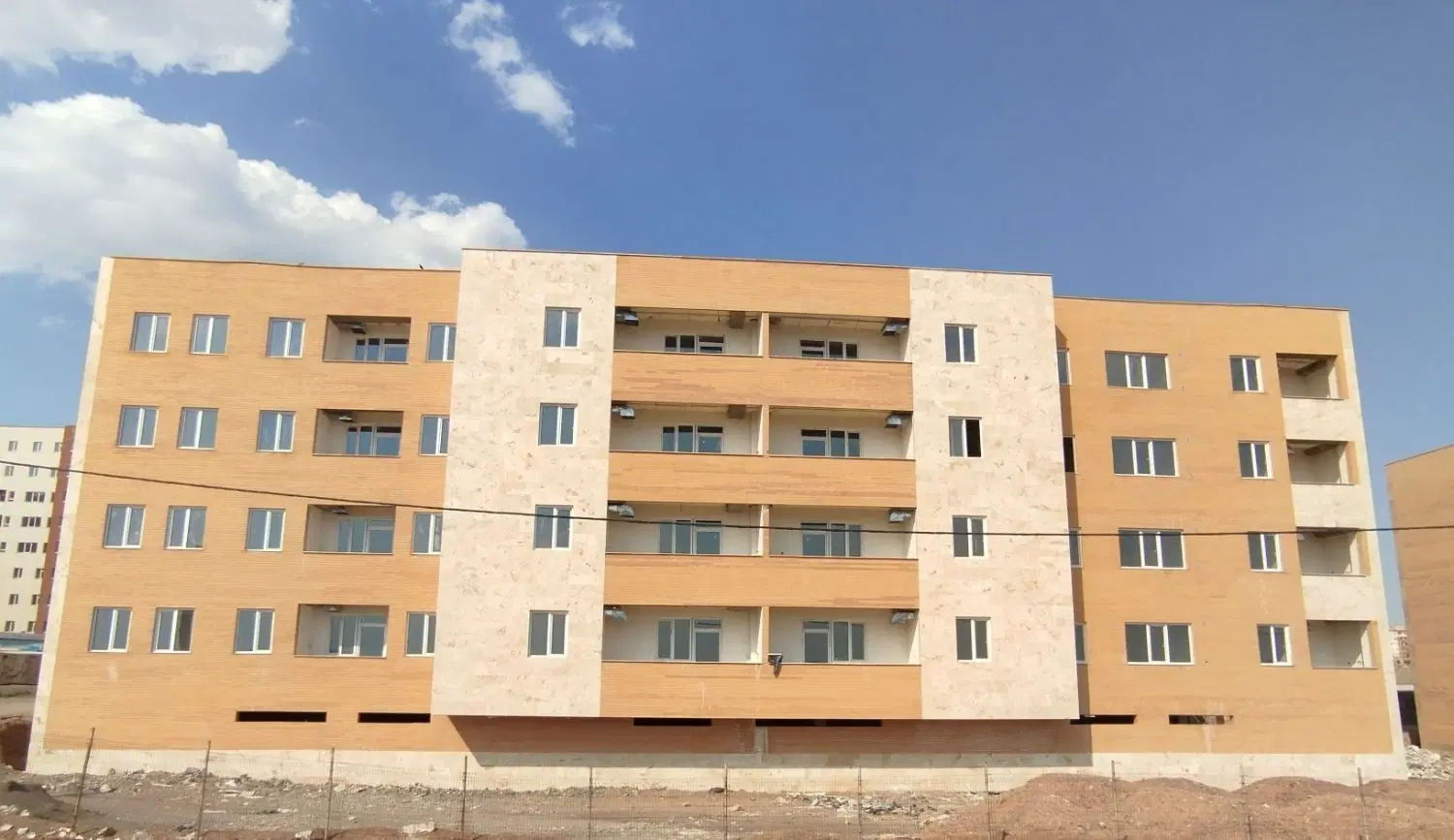 فقط با ۵۰۰ میلیون آپارتمان دولتی بخرید (قسطی)